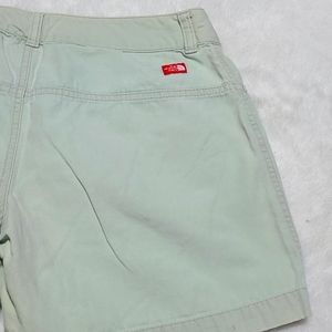 The North Face Women's Shorts Cream Size 6
